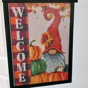 Diamond painting welcome fall gnome
